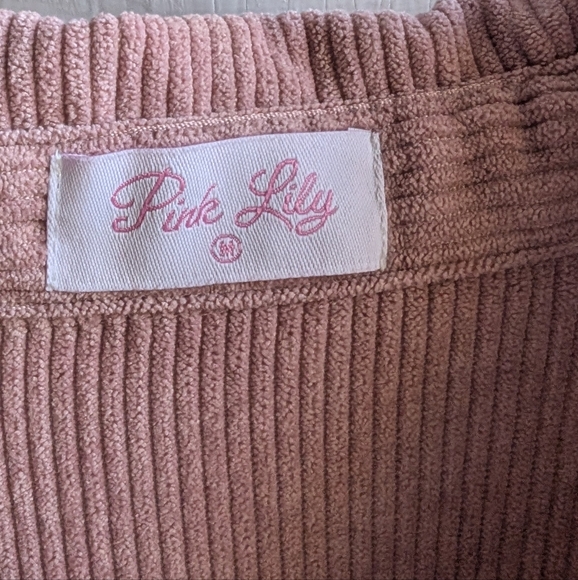 Pink Lily Mauve Pink Corduroy Button Up Shirt/Shacket Size Medium - Picture 4 of 5